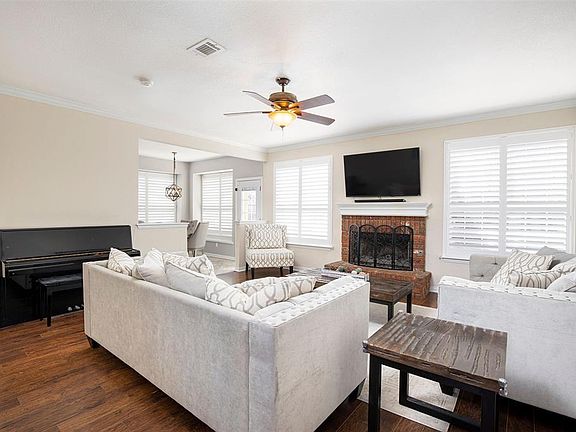 3rd image of 3812 Misty Glen Ct