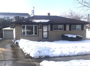 2806 Loraine Ave, Racine, WI 53404