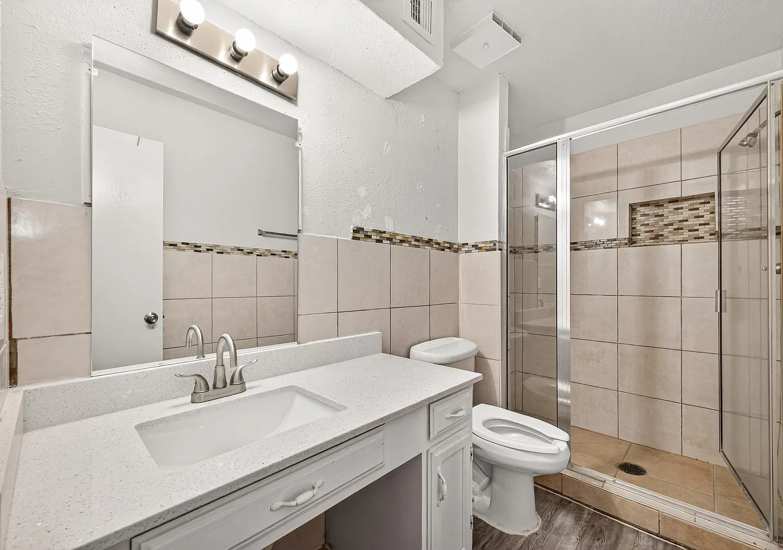 12294 Wild Pine Dr - B — Photo 3