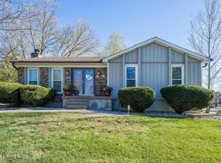 7200 Chestnut Tree Ln, Louisville, KY 40291