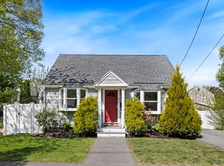 44 County Way, Beverly, MA 01915