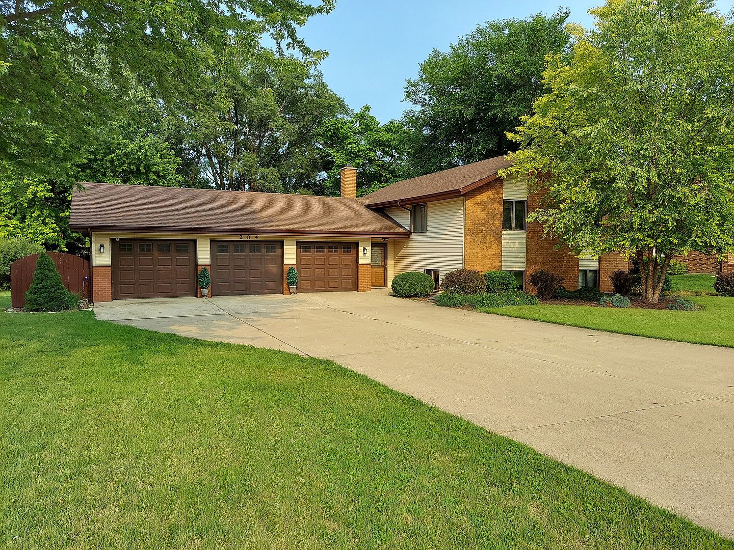 204 San Carlos Rd, Minooka, IL 60447 Zillow