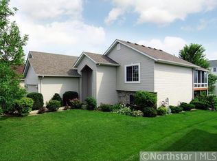 1868 Quail Dr, Shakopee, MN 55379