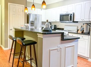 16 Granite Pl UNIT 383, Gaithersburg, MD 20878