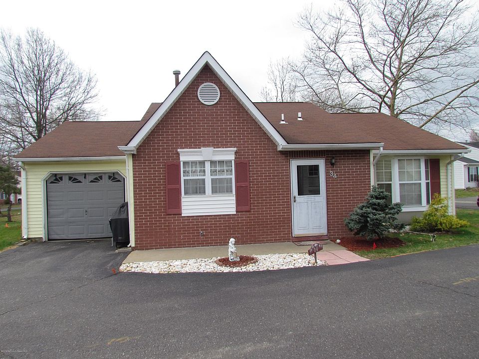 1st image of 34 Edgeware Close #1000