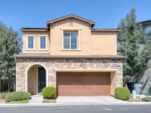 5438 W Santa Barbara Dr, Fresno, CA 93722