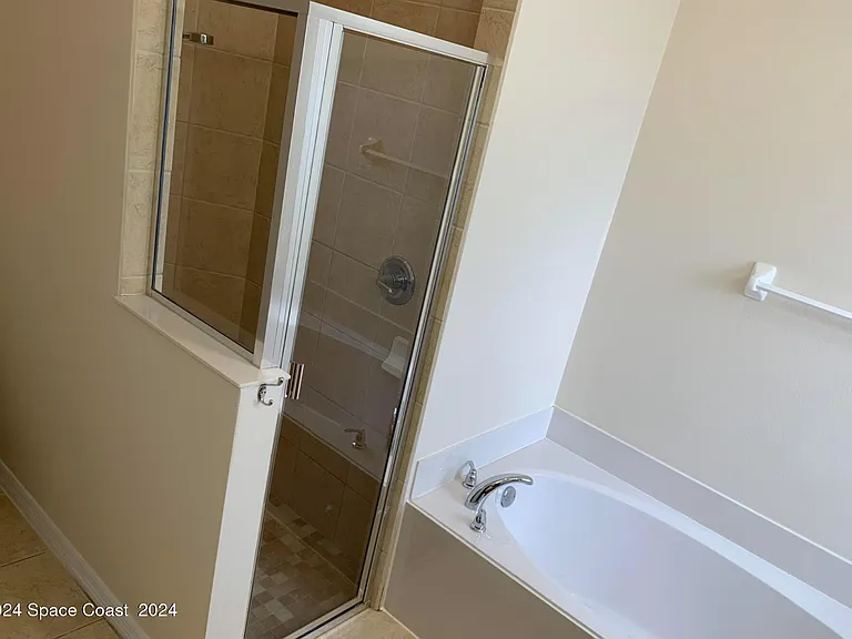 1227 Hasley Pl — Photo 5
