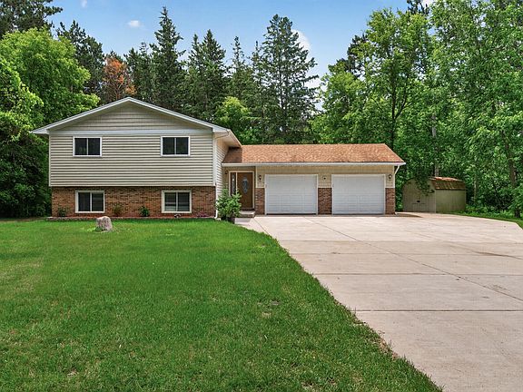 2nd image of 900 Evergreen Trl