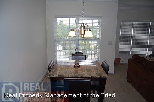 5th image of 100-3D Lennox Dr