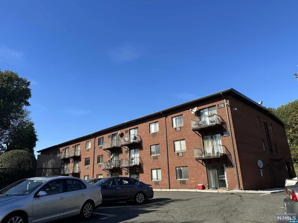 540 Central Ave APT 17, Harrison, NJ 07029