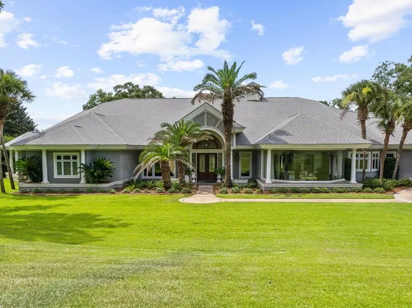 109 Royal Highlands Ln, Dothan, AL 36305
