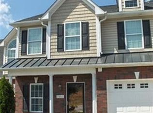 1993 Talbot Ln, Hickory, NC 28602