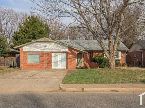 421 Meadow Lake Dr, Edmond, OK 73003