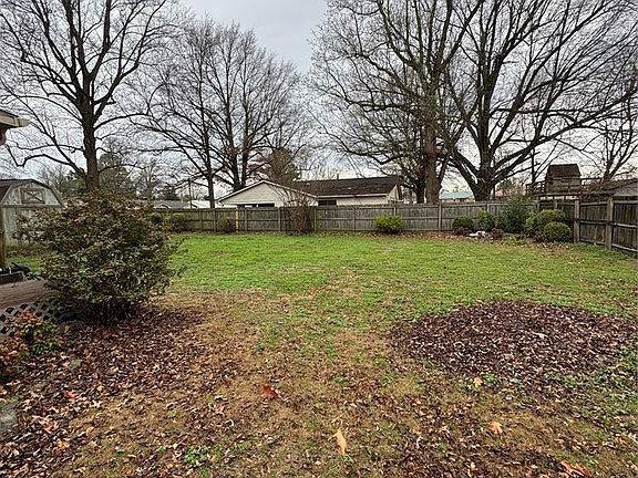 5th image of 301 N Cooter Rd