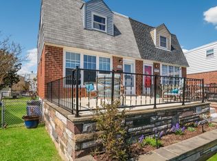 9424 Legion St, Philadelphia, PA 19114