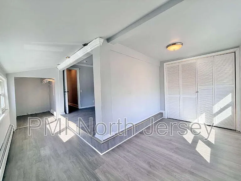 227 Washington Ave — Photo 15