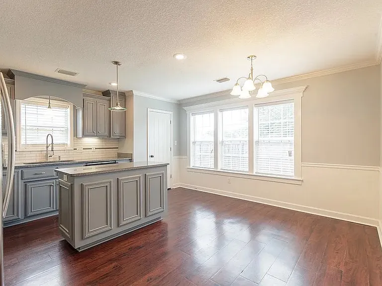 3964 Glen Laurel Dr W — Photo 5