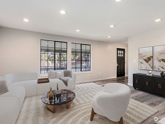 3rd image of 15114 128th Street NW