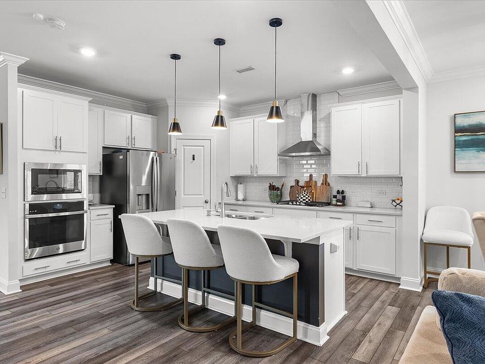 1st image of 6413 Archwood Ave