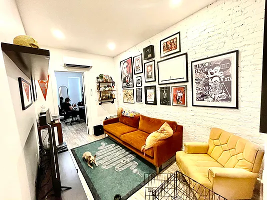 Rented by Pear NYC LLC | media 26