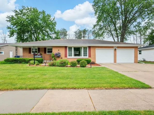1738 Debra Ln, Green Bay, WI 54302