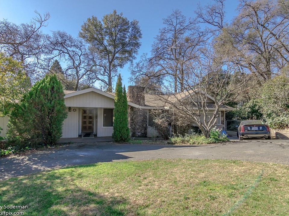 1st image of 210 Chana Dr