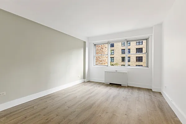 Sold by Compass | media 7