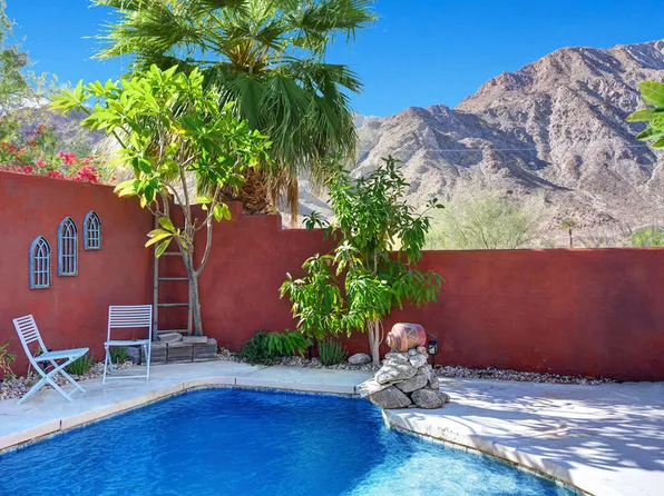 53210 Avenida Madero, La Quinta, CA 92253