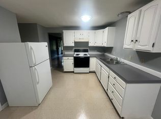 42-44 Hadley Rd, Sunderland, MA 01375