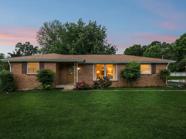 209 Pleasant Hill Dr, Springfield, TN 37172
