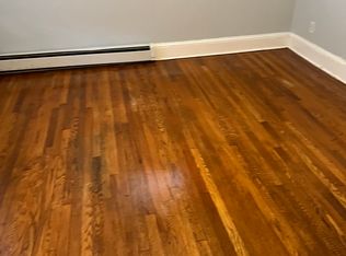 5 Douglas St #1, Hartford, CT 06114