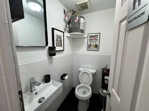 309 Pacific Avenue image 8 of 12