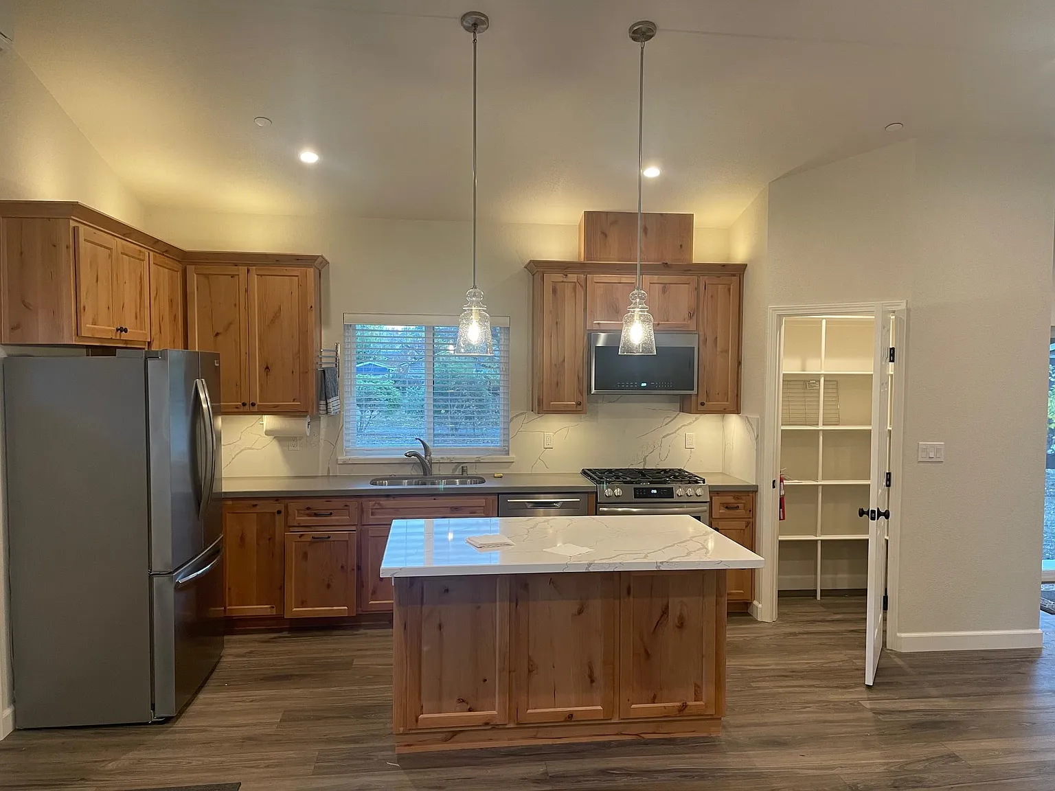 15 Shasta Ln photo 1