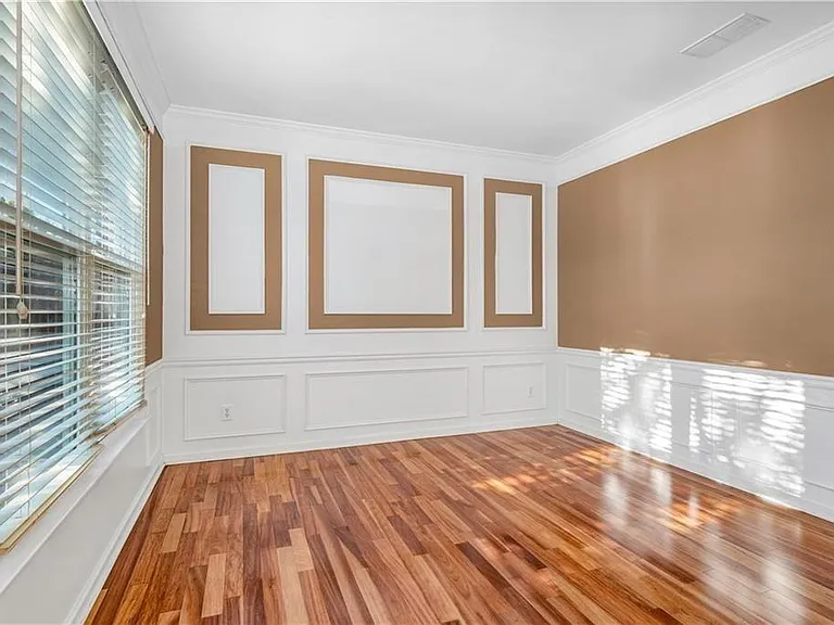 11380 Crossington Rd — Photo 11
