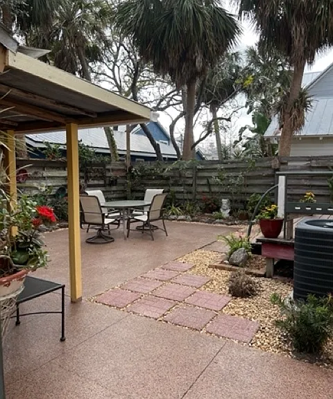 1920 Adams Ln — Photo 13