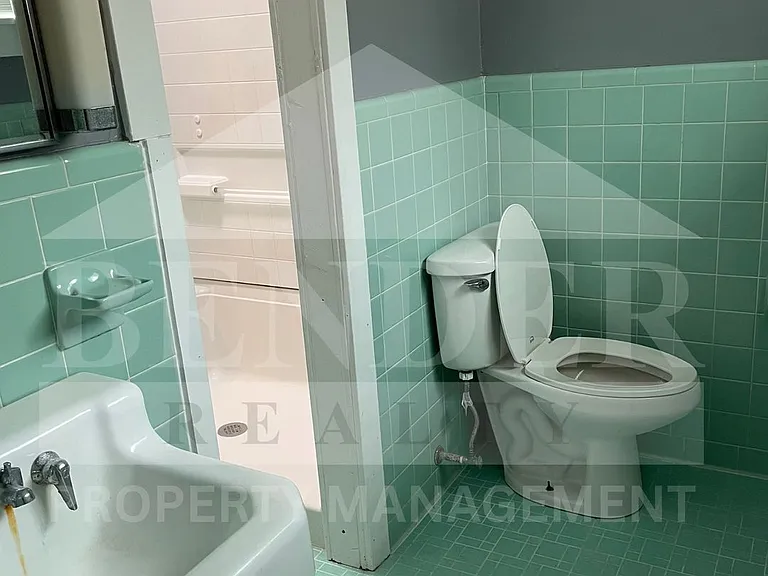 919 Hackberry Dr NW — Photo 6