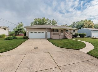 3683 Laurel Rd, Brunswick, OH 44212