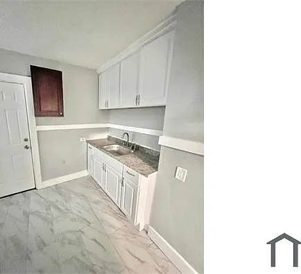 15839 La Salle Blvd — Photo 5