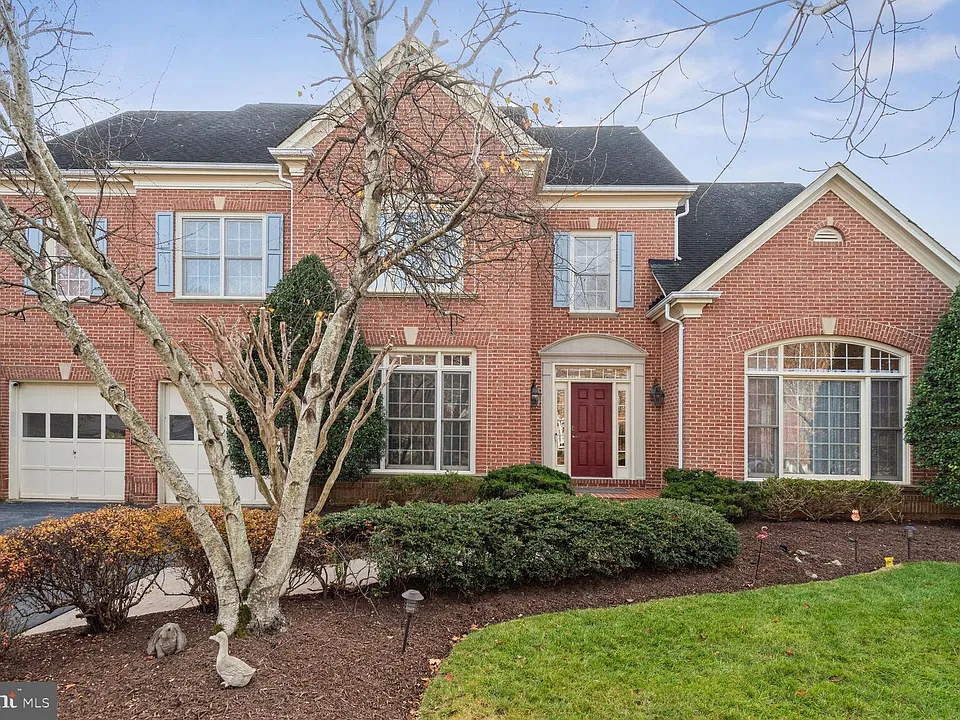 9724 Clagett Farm Dr