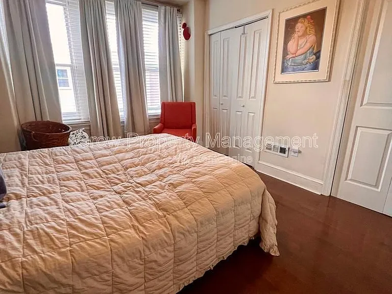 2441 S Philip St — Photo 10