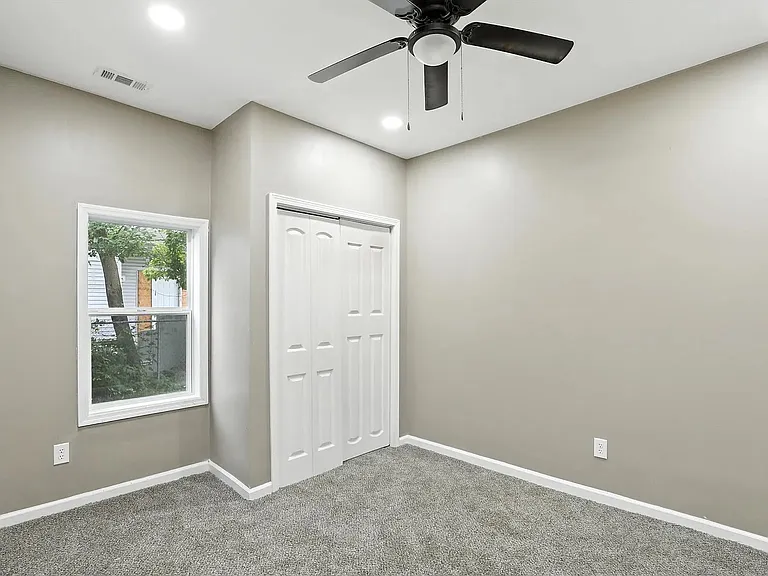 903 Lafayette St — Photo 14