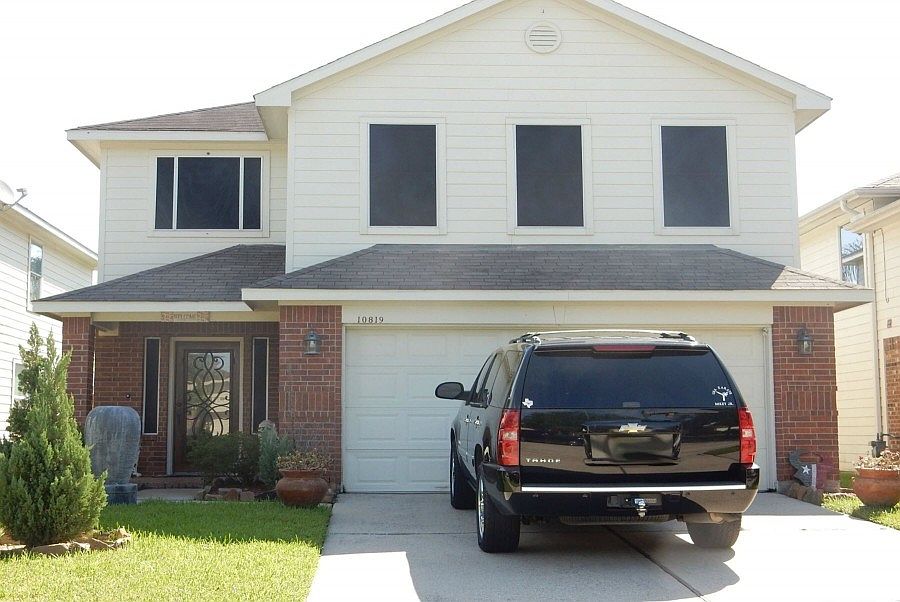 1st image of 10819 Regal Manor Ln