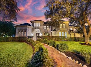 10 Royal Hampton Ct, Sugar Land, TX 77479