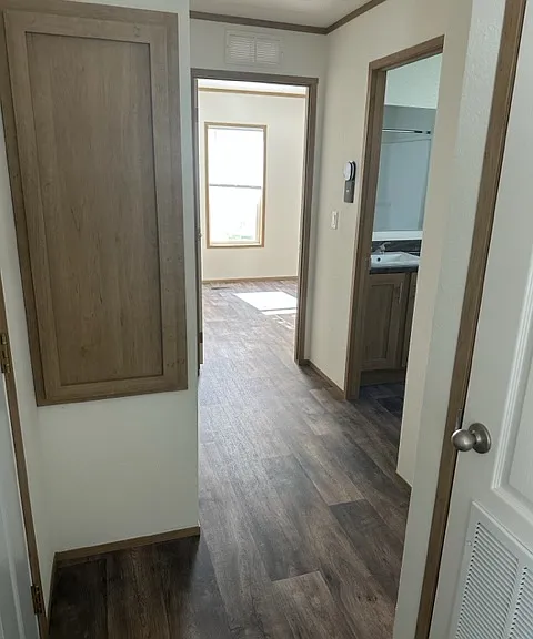 625 15th St SE — Photo 5