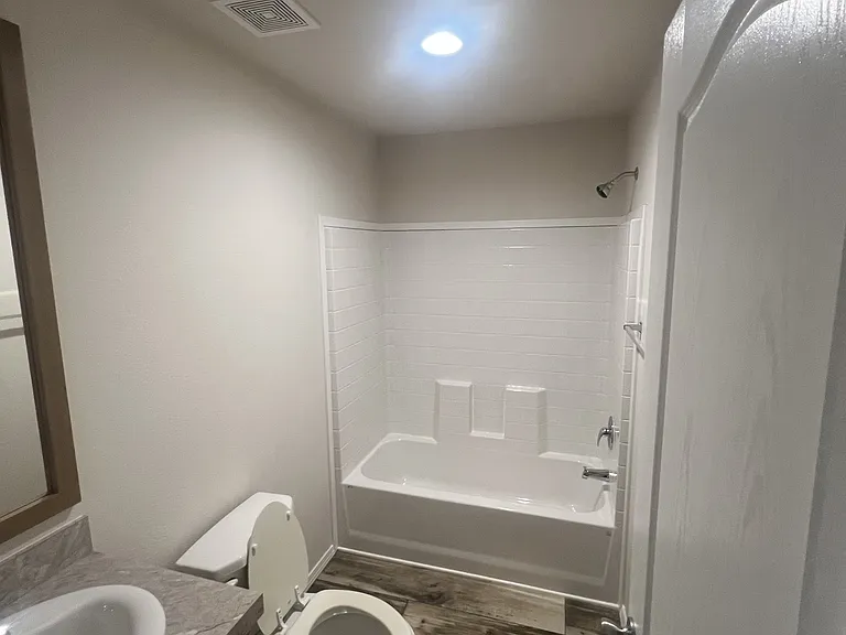 109 Rail Ln — Photo 4