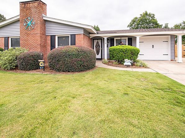 2310 Camelot Pl