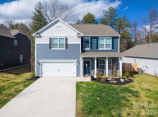 147 Ashelyn Park Dr, Fletcher, NC 28732