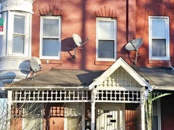 829 N 41st St, Philadelphia, PA 19104