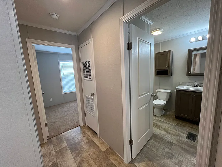 38000 Le Chateau Blvd #336 — Photo 15