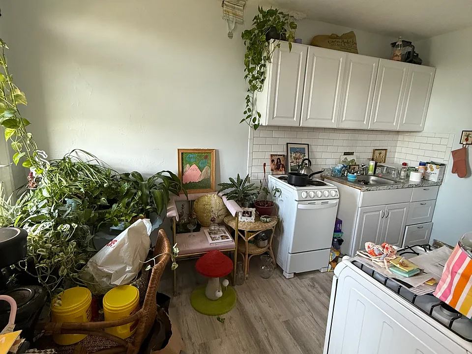 456 Beacon St #8
